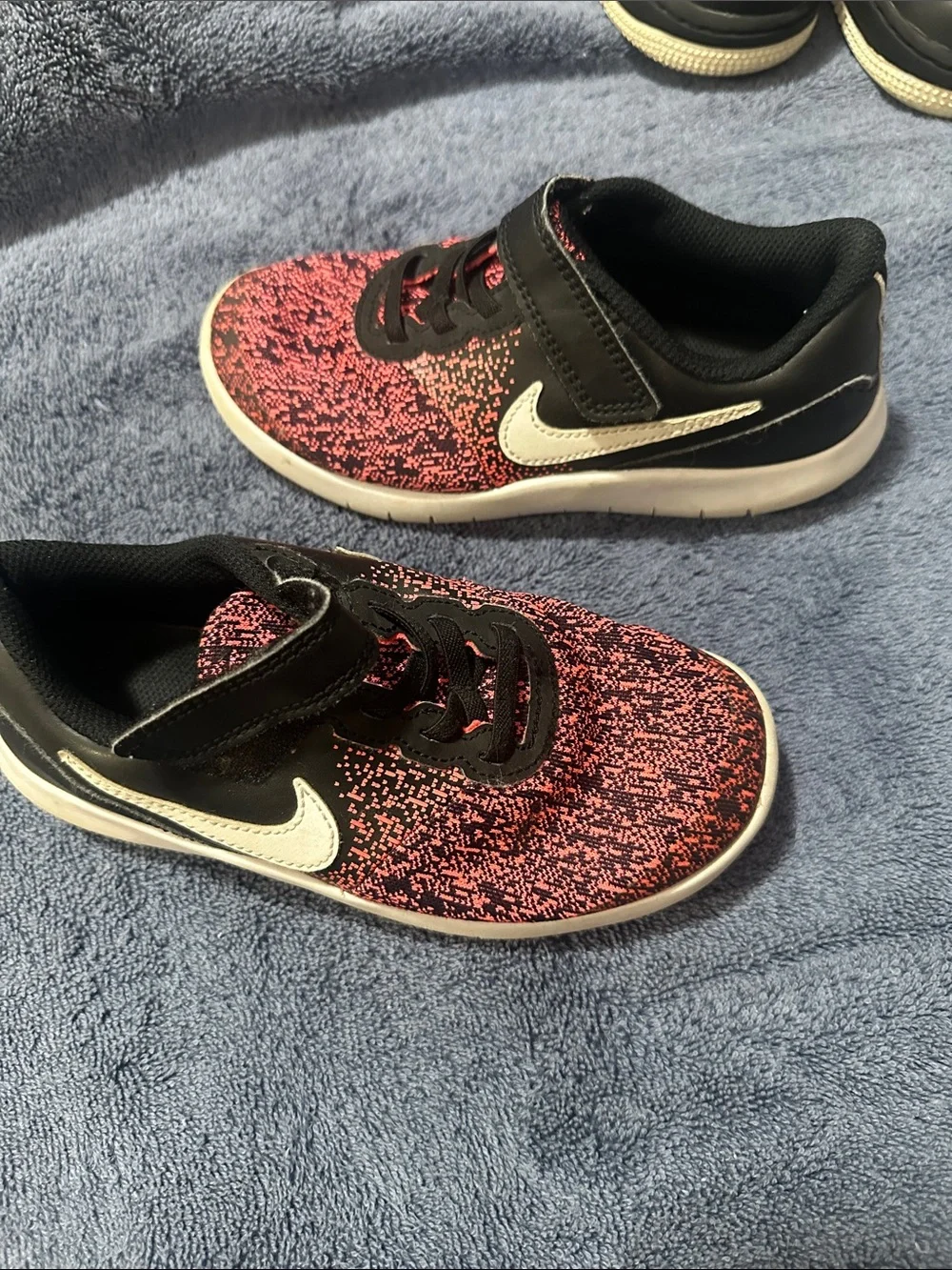 Nike Kids Black and Pink Knit Strap Sneakers